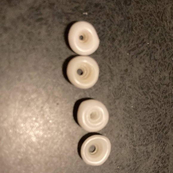 Authentic Hawaiian Puka shell earrings - Picture 7 of 8